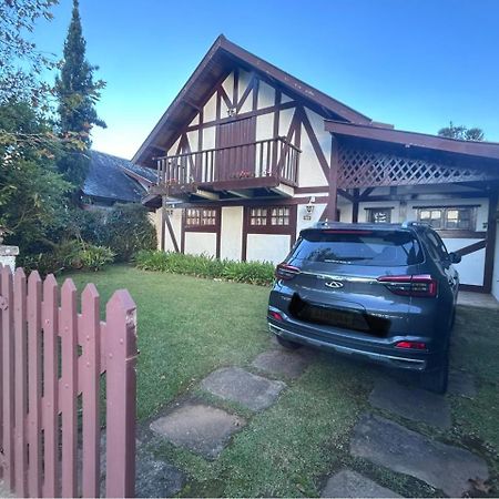 Linda Casa! Aconchegante e com ótima localização Vila Campos do Jordão Exterior foto