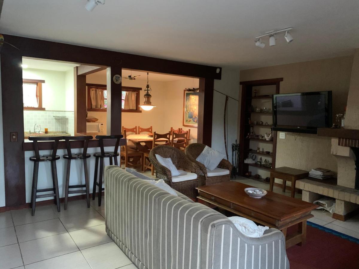 Linda Casa! Aconchegante e com ótima localização Vila Campos do Jordão Exterior foto